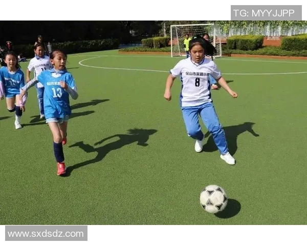 热血绿茵梦想启航足球巨星化身动漫激情燃动青春